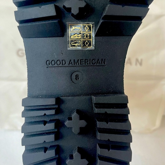 Good American Chelsea
Combat Boots Black Size 8 NIB Pull On Style - Picture 6 of 9